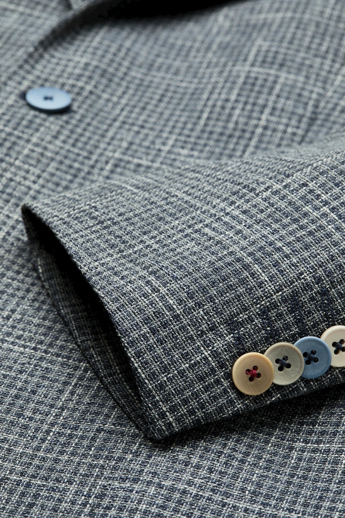 Ezzo Blazer