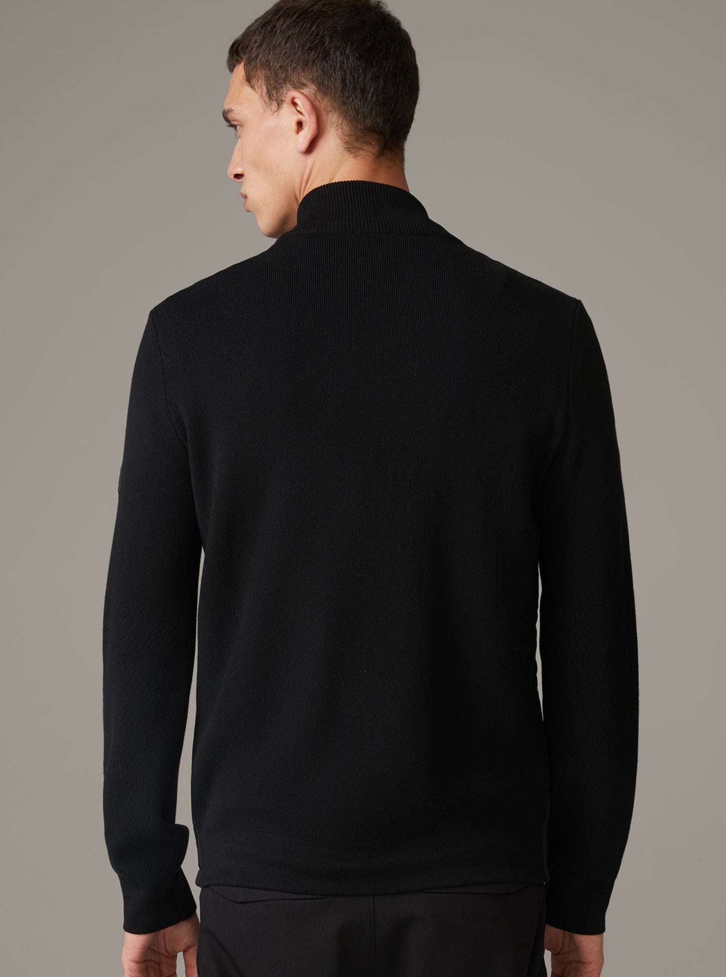 IVAR HYBRID JACKET in black